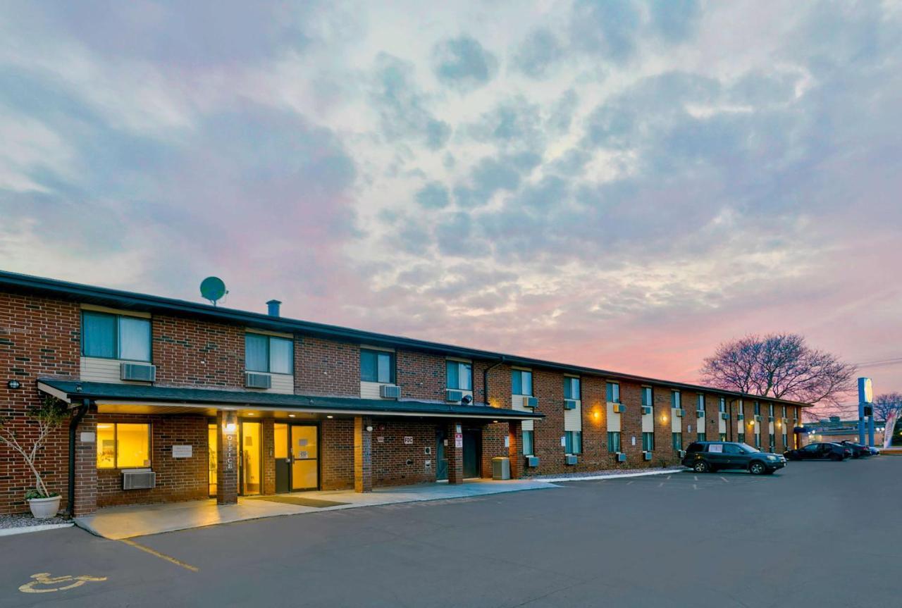 Motel 6-Oak Creek, WI Exterior foto